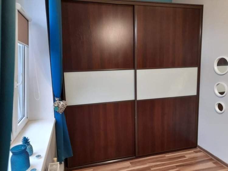 Mieszkanie Z Widokiem Na Park -Cieplice Slaskie Zdroj Apartment Jelenia Gora Exterior photo